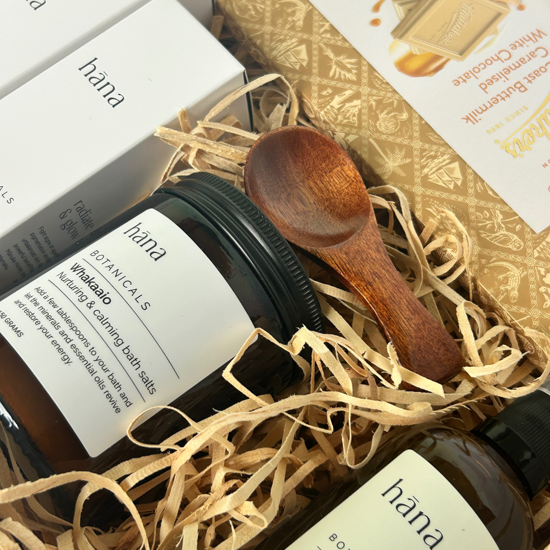 Te Aroha Gift Box