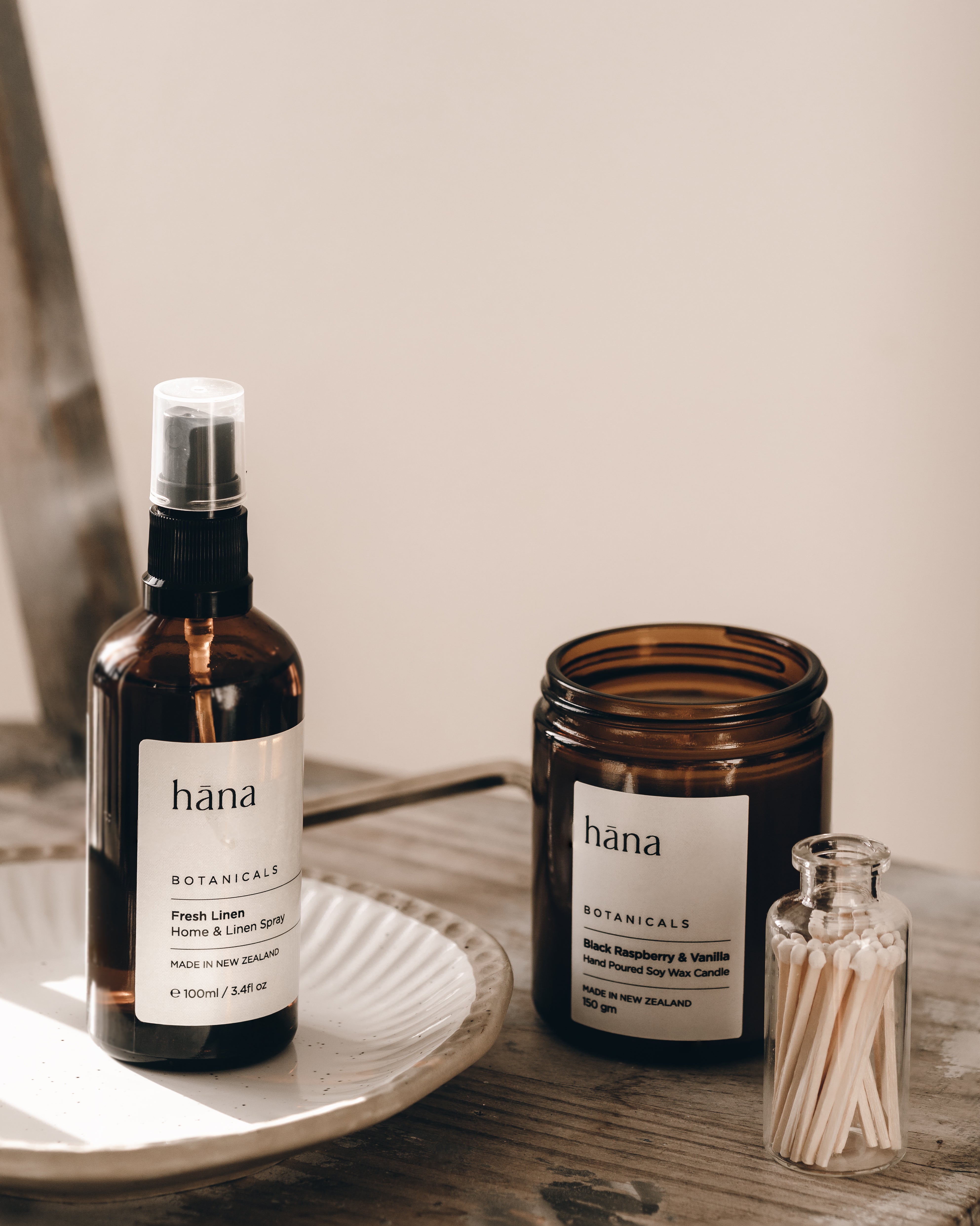 Hana Botanicals Linen Spray & Candle 2 pack